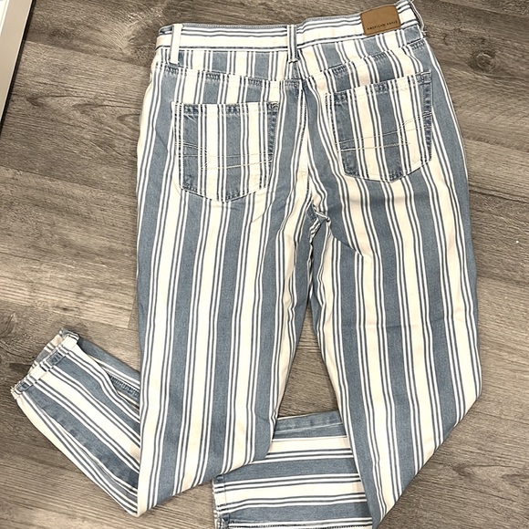 American Eagle Blue Striped Jeans - Picture 2 of 2